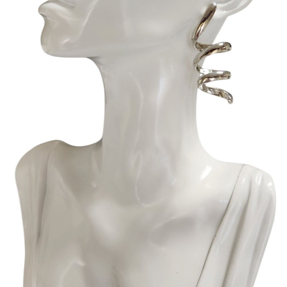 Fashion twisted earrings